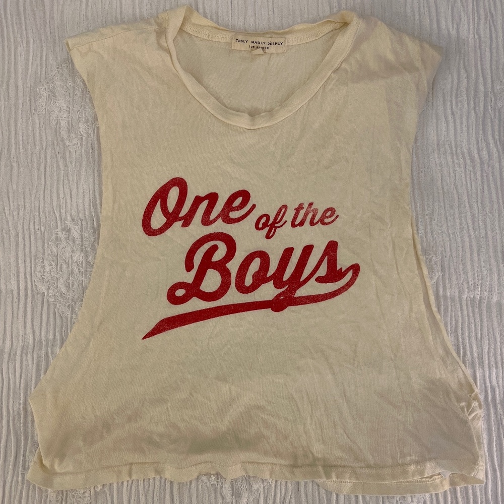 Cropped graphic tank top